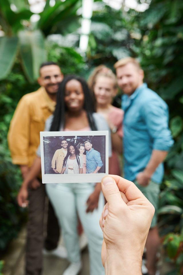 support-network-addiction-recovery-peers-friends