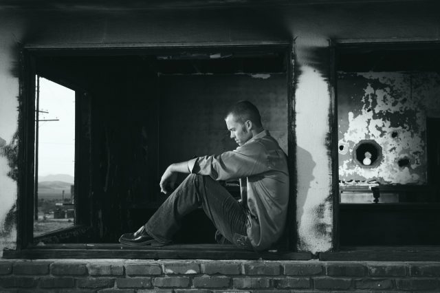 difficult-to-admit-your-addiction-to-others-family-friends-spouse-kids