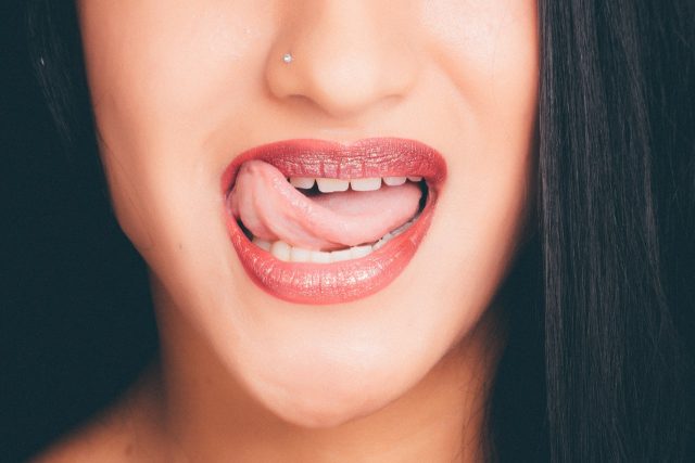 drug-use-teeth-decay-substance-use-disorder-heroin-opioids-opiates-cotton-mouth